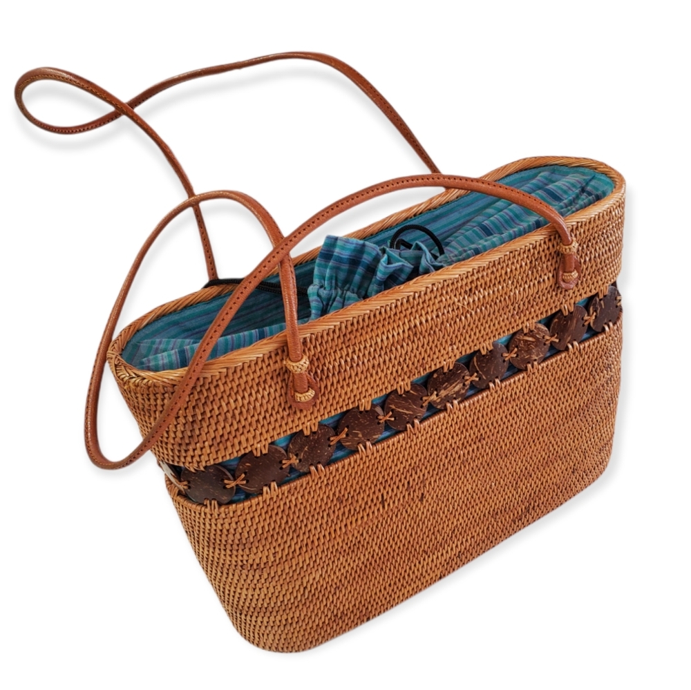 Hand-woven Rattan Tote